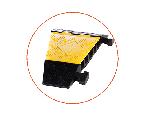 Kabely a konektory - CORNER CABLE PROTECTOR